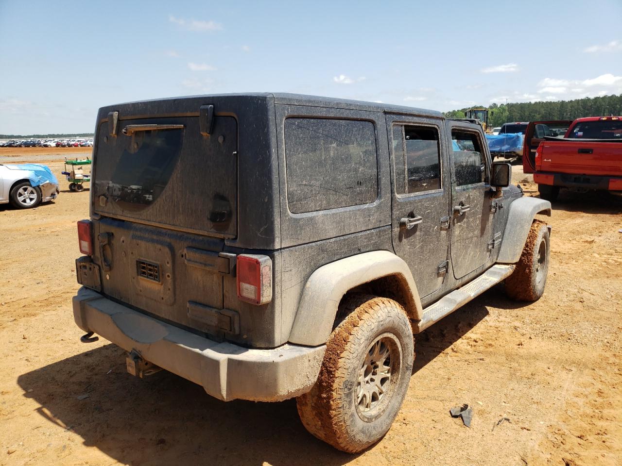 Photo 4 from auction – 2015 JEEP WRANGLER U with VIN 1C4BJWDG7FL523457