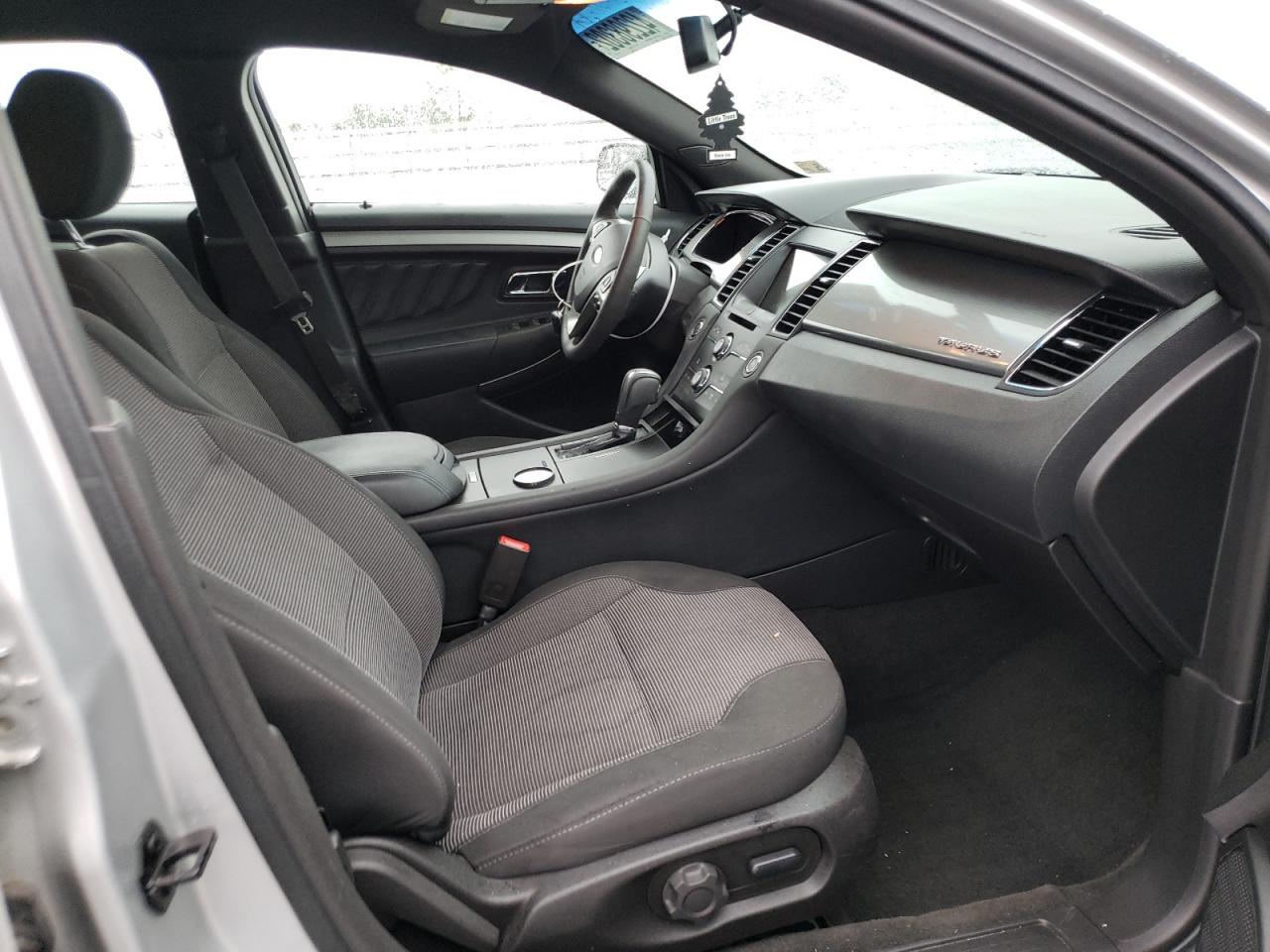 Photo 5 from auction – 2016 FORD TAURUS SEL with VIN 1FAHP2E89GG112831