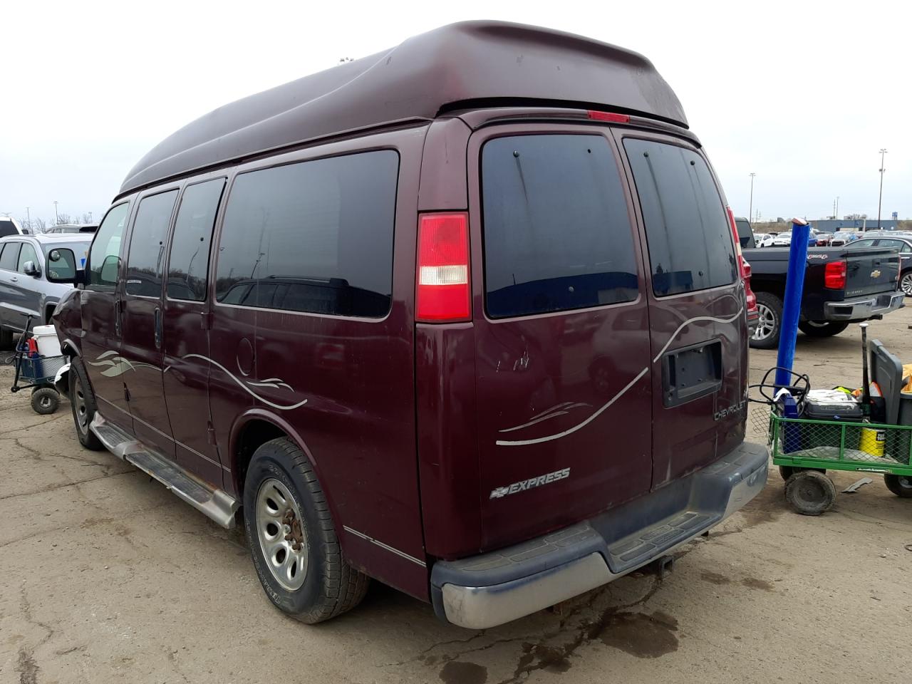 Photo 3 from auction – 2004 CHEVROLET EXPRESS G1 with VIN 1GBFG15T941120253