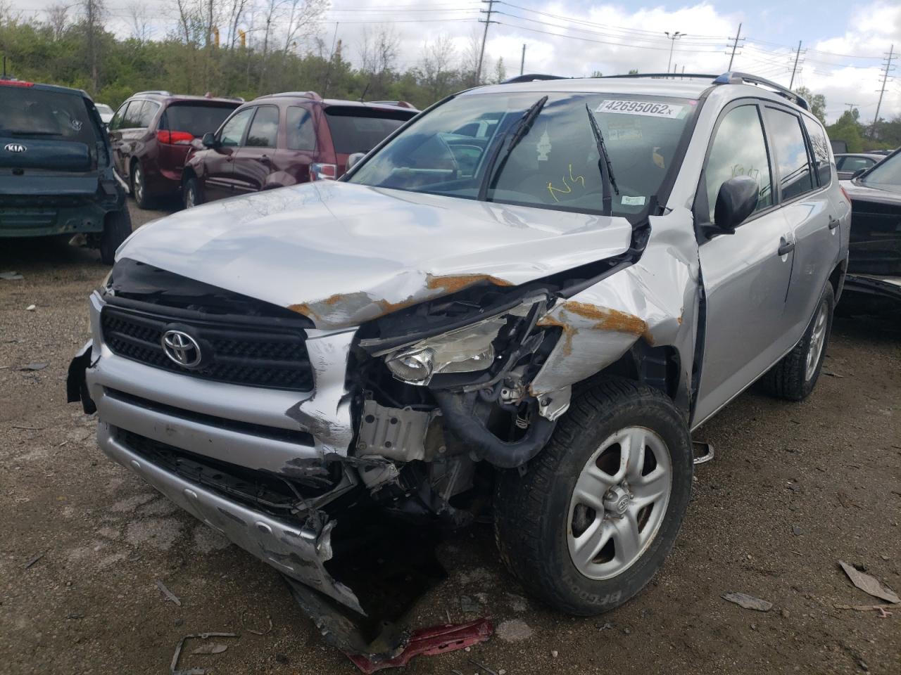 Photo 2 from auction – 2007 TOYOTA RAV4 with VIN JTMZD33V776045383