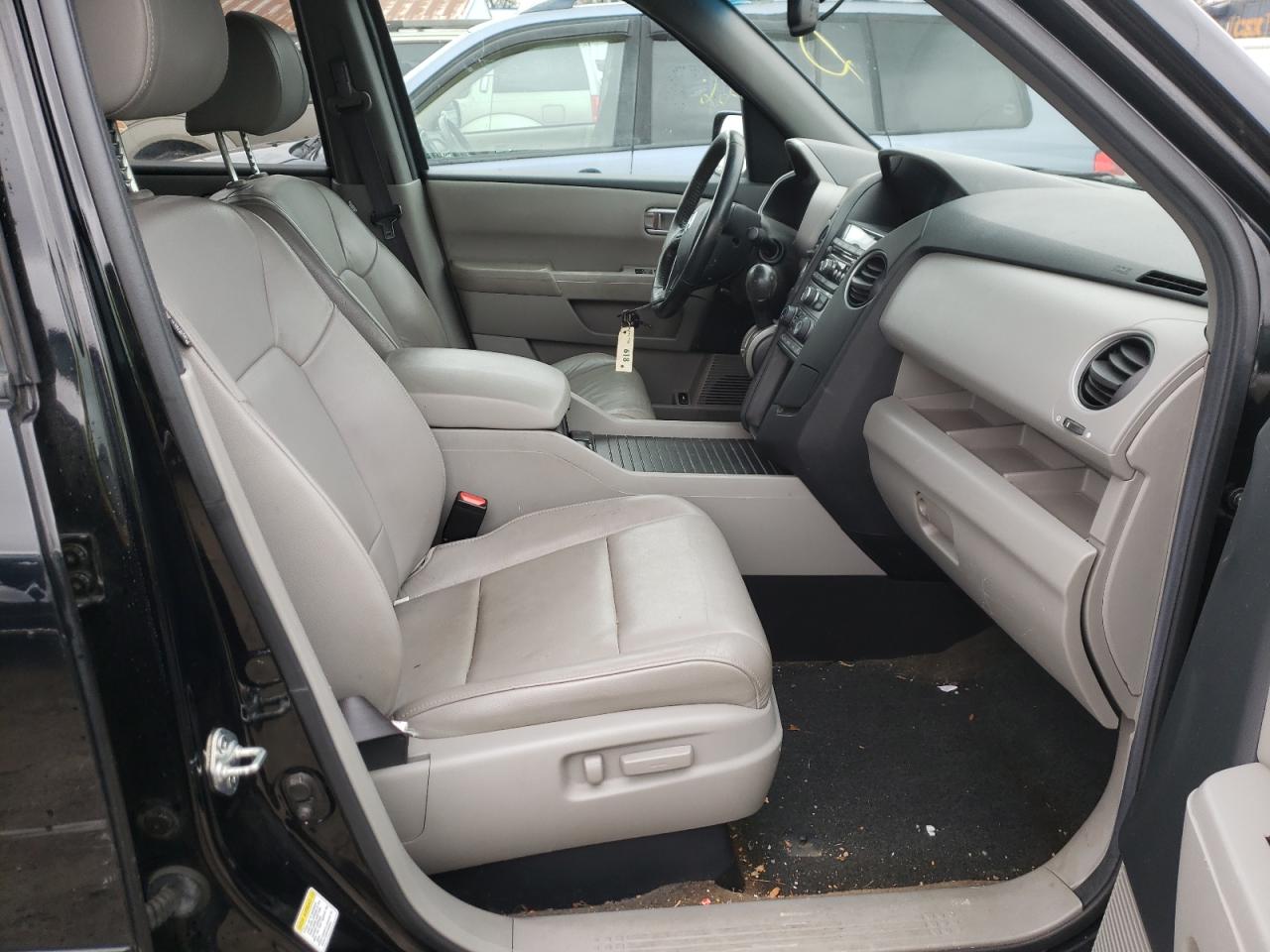 Photo 5 from auction – 2013 HONDA PILOT EXL with VIN 5FNYF4H53DB053971