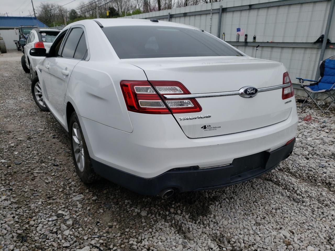Photo 3 from auction – 2015 FORD TAURUS SE with VIN 1FAHP2D81FG121314