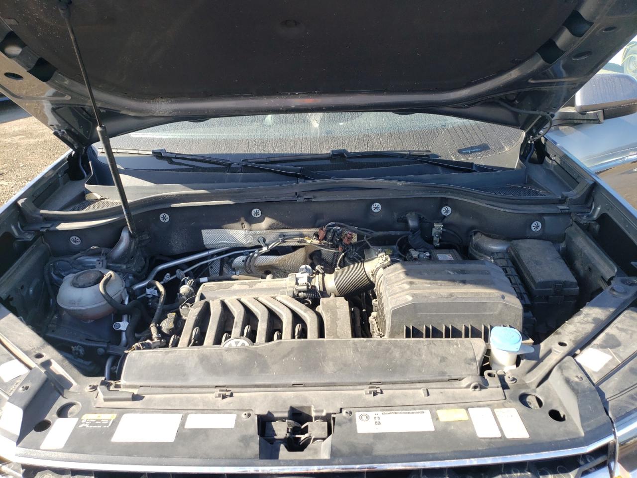 Photo 7 from auction – 2018 VOLKSWAGEN ATLAS with VIN 1V2DR2CA3JC520523