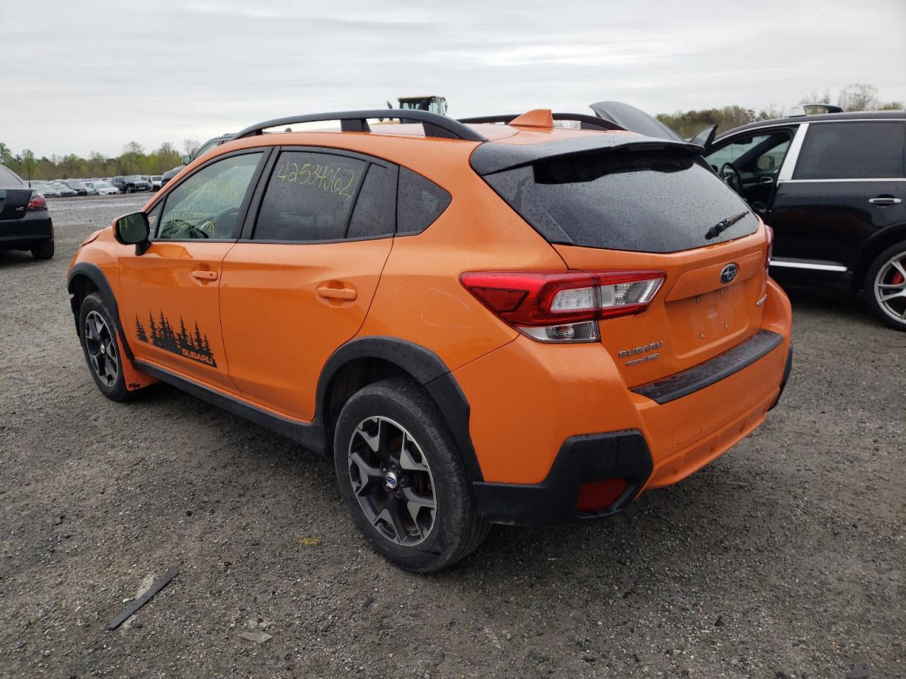 Photo 16 from auction – 2018 SUBARU CROSSTREK with VIN JF2GTABC3JH240330