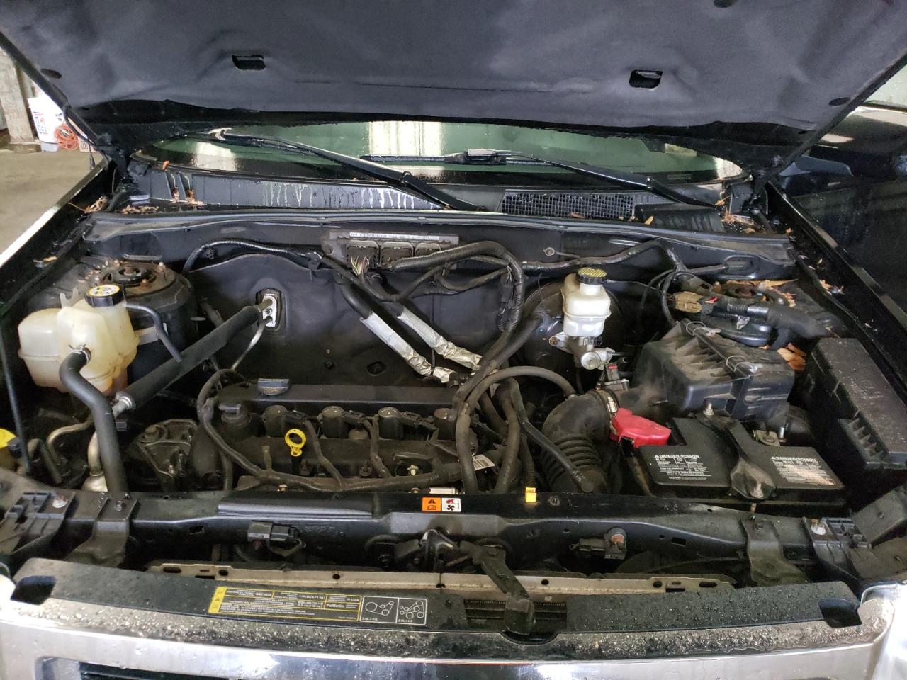 صورة رقم 7 من المزاد - 2010 FORD ESCAPE LIM مع VIN 1FMCU9E77AKA86176