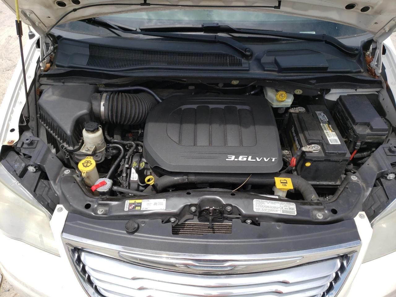 Photo 7 from auction – 2013 CHRYSLER TOWN & COU with VIN 2C4RC1BG2DR596948