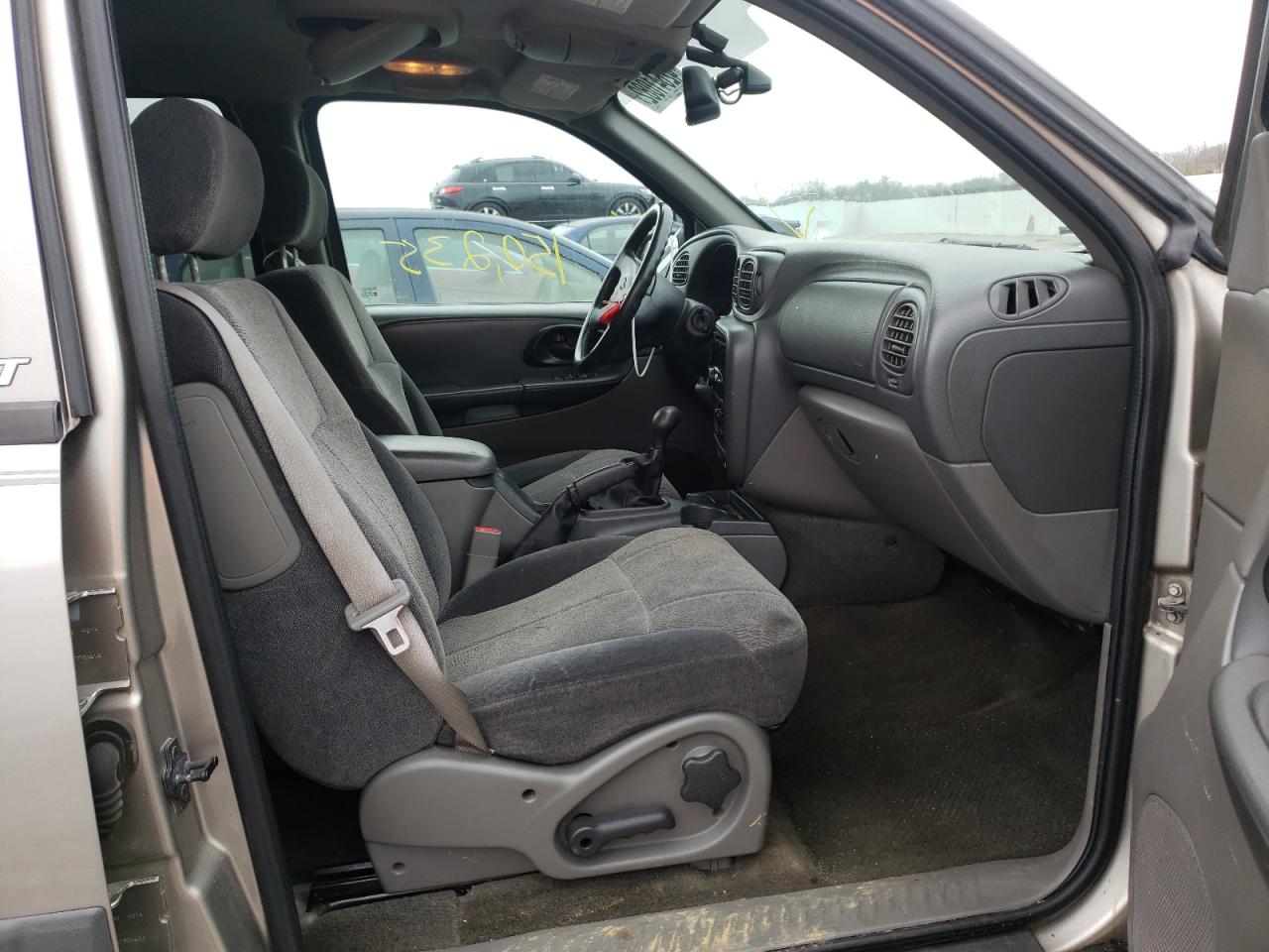 Photo 5 from auction – 2002 CHEVROLET TRAILBLAZE with VIN 1GNDS13S822154498