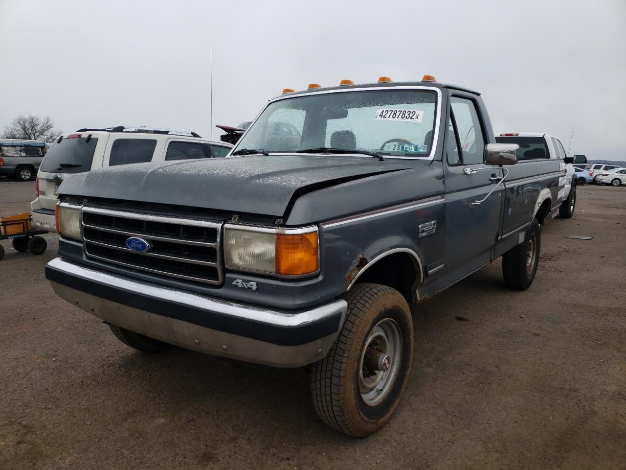 Photo 2 from auction – 1990 FORD F250 with VIN 1FTEF26N0LNA39164