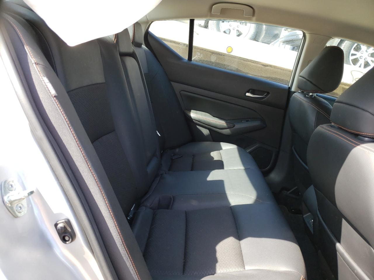 Photo 6 from auction – 2019 NISSAN ALTIMA SR with VIN 1N4BL4CV3KC169340