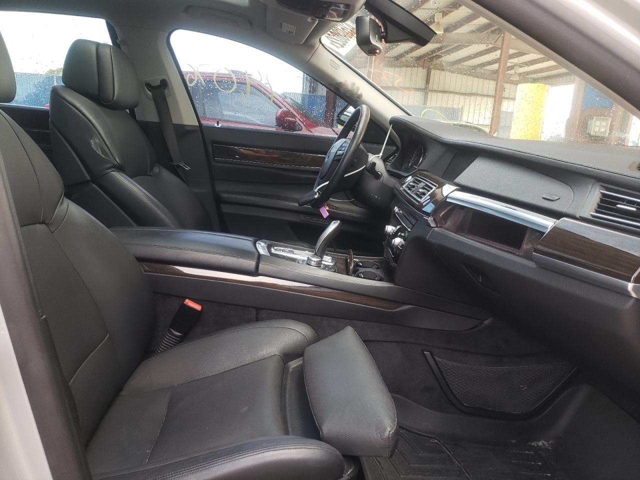 Photo 5 from auction – 2011 BMW 750 LI with VIN WBAKC8C5XBC432793