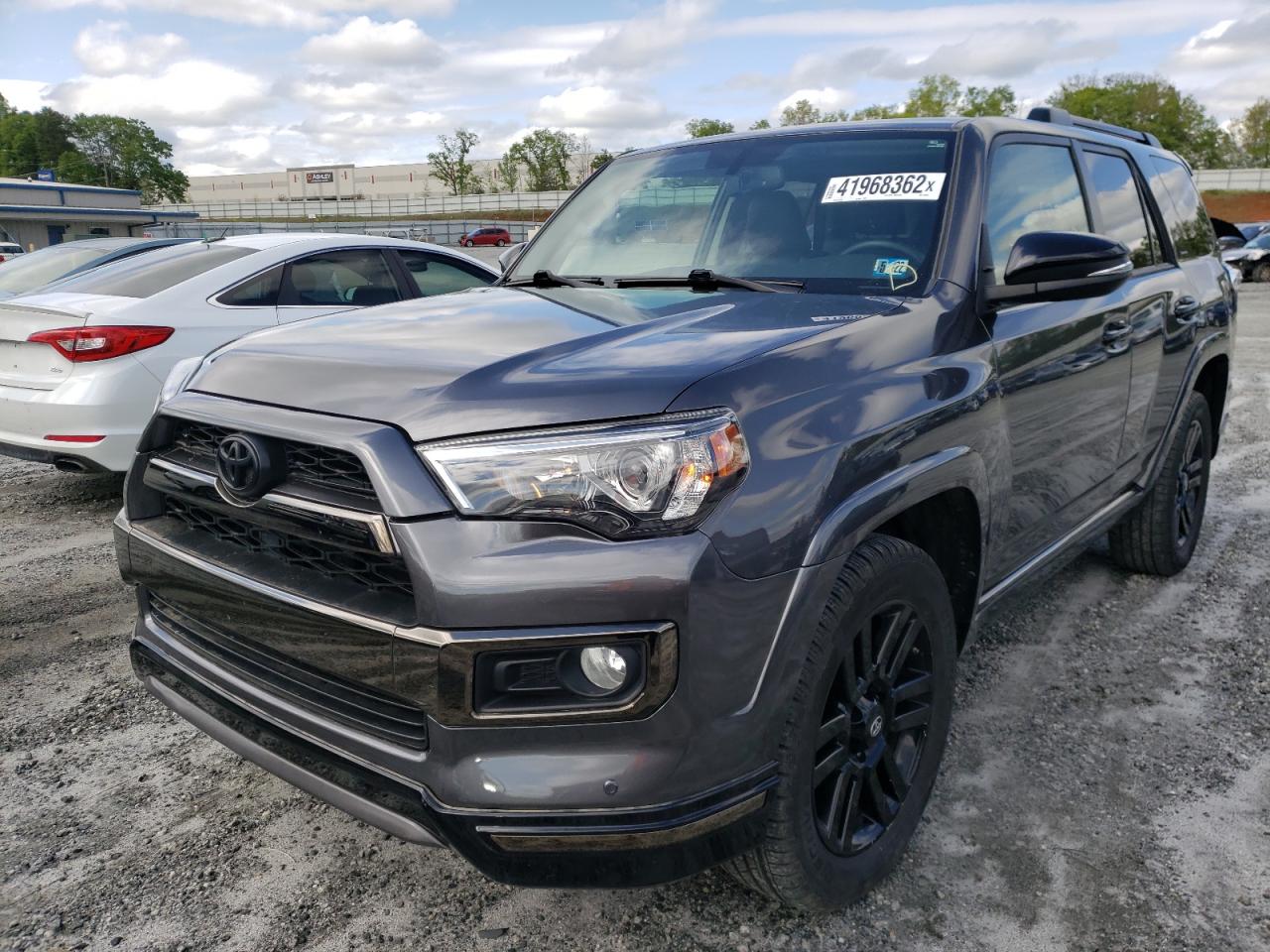 Photo 2 from auction – 2019 TOYOTA 4RUNNER SR with VIN JTEBU5JR0K5703297