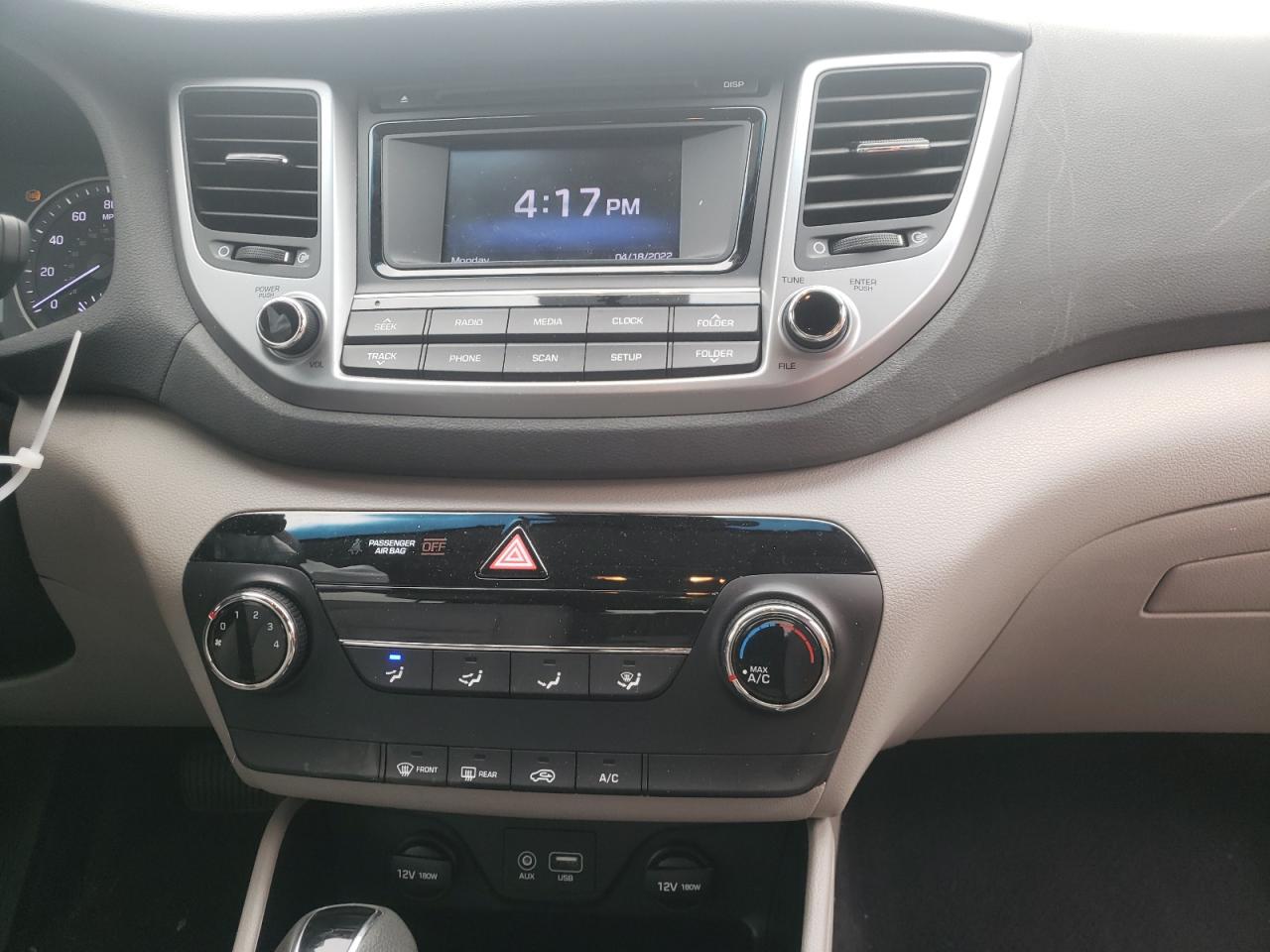 Photo 9 from auction – 2018 HYUNDAI TUCSON SE with VIN KM8J2CA46JU778715