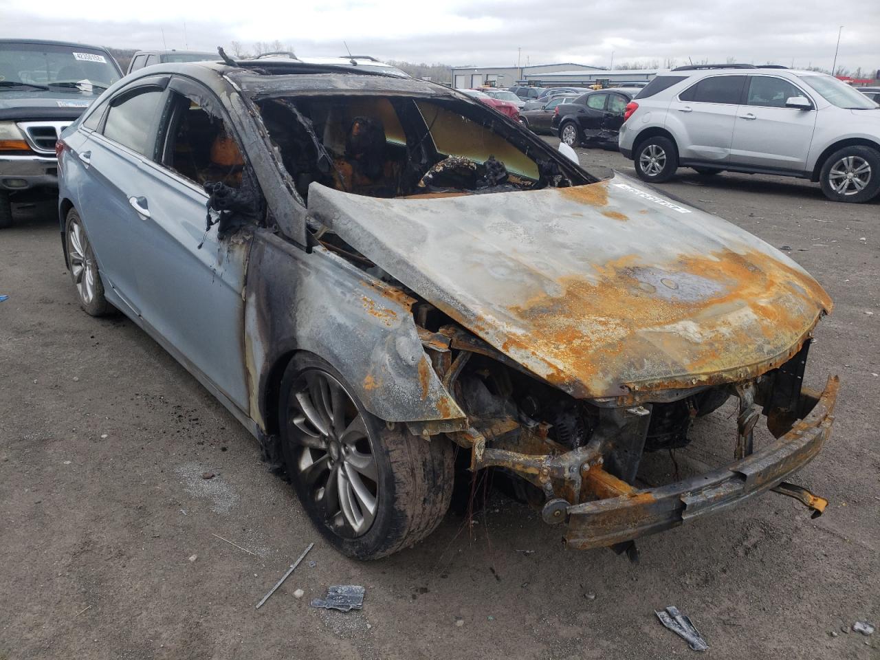 Photo 9 from auction – 2011 HYUNDAI SONATA SE with VIN 5NPEC4AC3BH277339