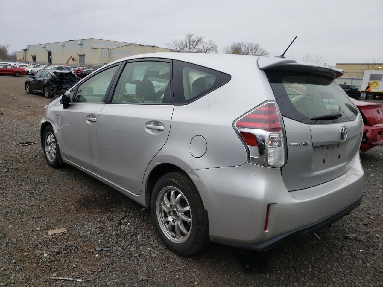 Photo 3 from auction – 2017 TOYOTA PRIUS V with VIN JTDZN3EU6HJ061963