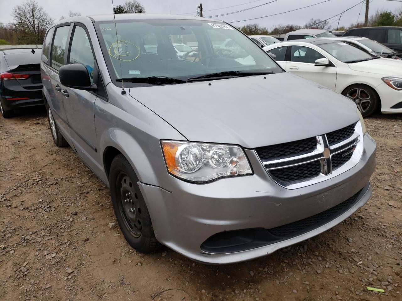 DODGE GRAND CARA 2015 with VIN 2C4RDGBGXFR667400 - Photo from auction