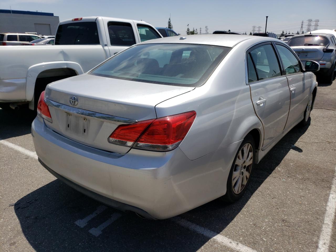 Photo 4 from auction – 2012 TOYOTA AVALON BAS with VIN 4T1BK3DB6CU454097