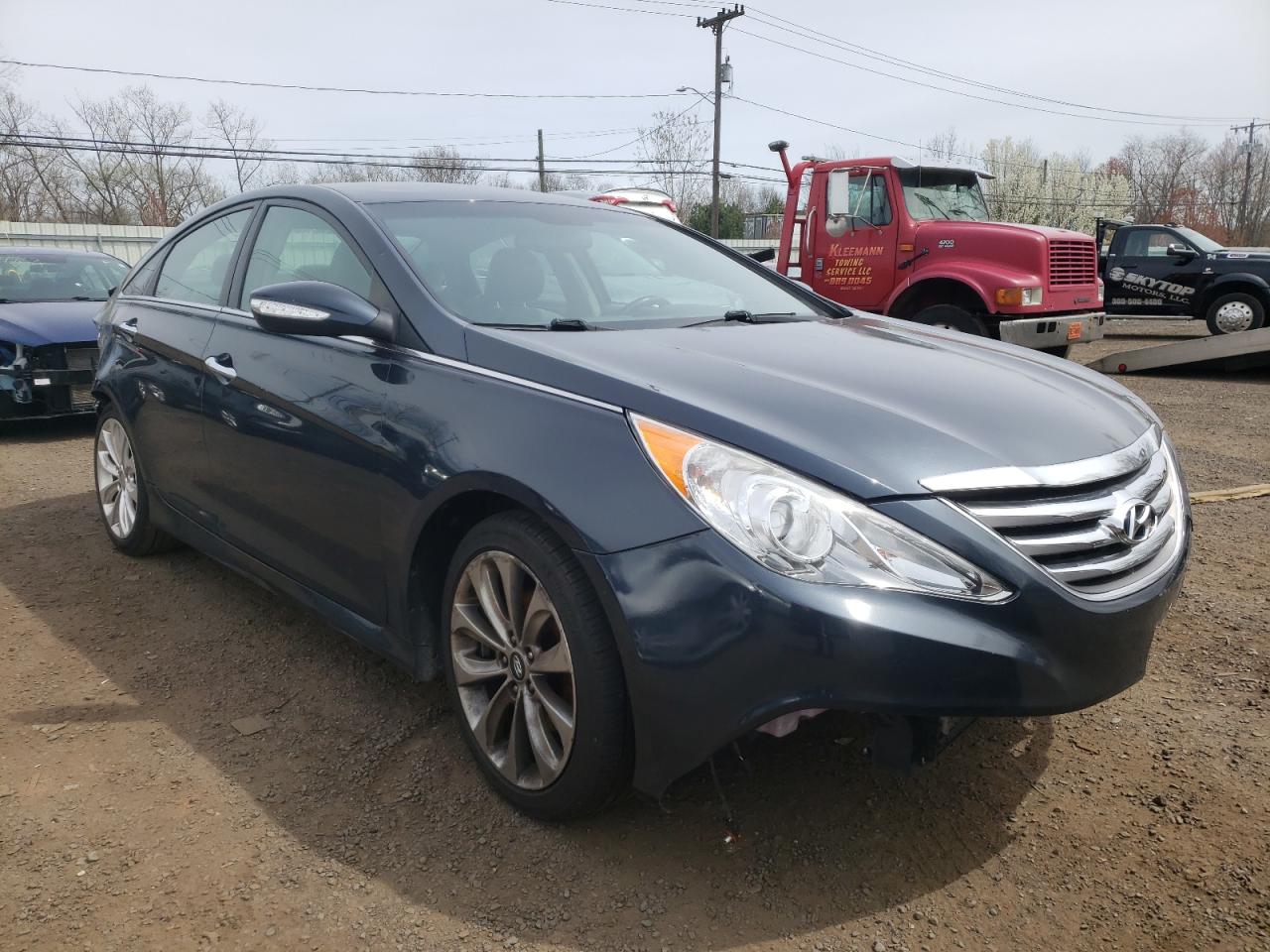 HYUNDAI SONATA SE 2014 with VIN 5NPEC4AC6EH888731 - Photo from auction