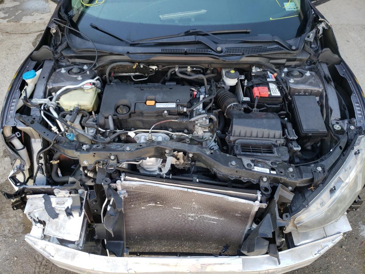 Photo 7 from auction – 2016 HONDA CIVIC LX with VIN 19XFC2F54GE036419