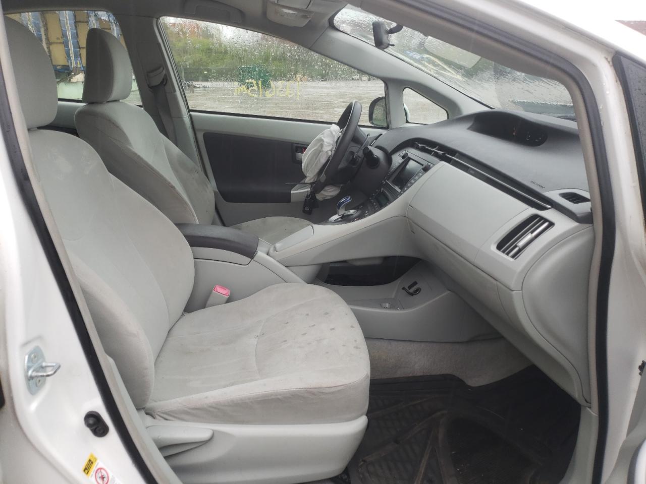 Photo 5 from auction – 2010 TOYOTA PRIUS with VIN JTDKN3DU5A0180649