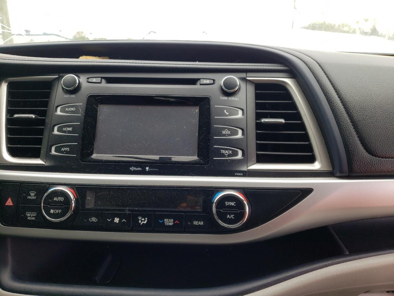Photo 9 from auction – 2014 TOYOTA HIGHLANDER with VIN 5TDZKRFH3ES028558