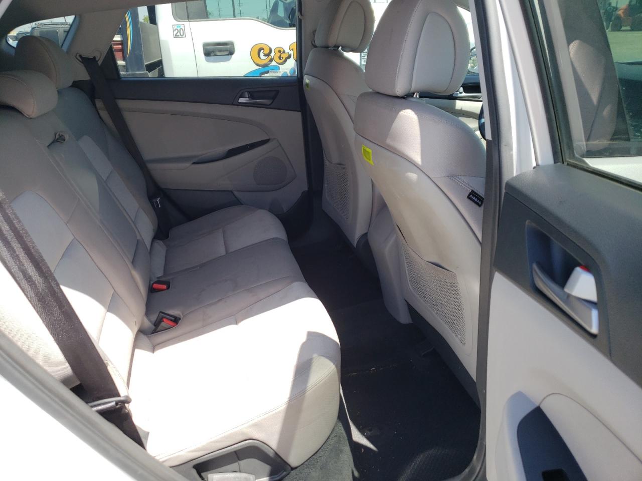 Photo 6 from auction – 2016 HYUNDAI TUCSON LIM with VIN KM8J33A42GU238770