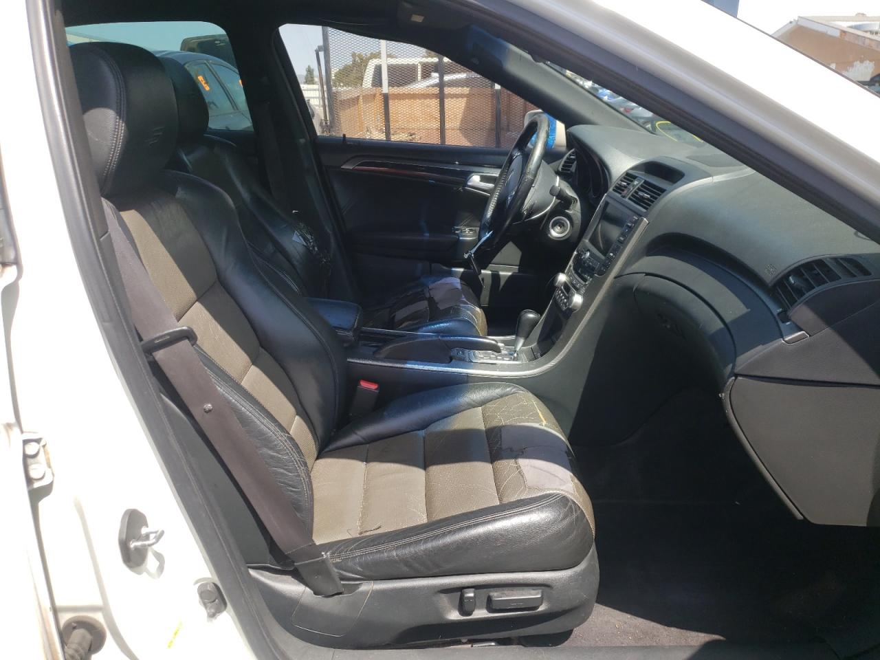 Photo 5 from auction – 2008 ACURA TL with VIN 19UUA76518A043764