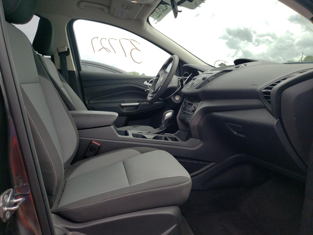 Photo 5 from auction – 2018 FORD ESCAPE SE with VIN 1FMCU9GD3JUB34313
