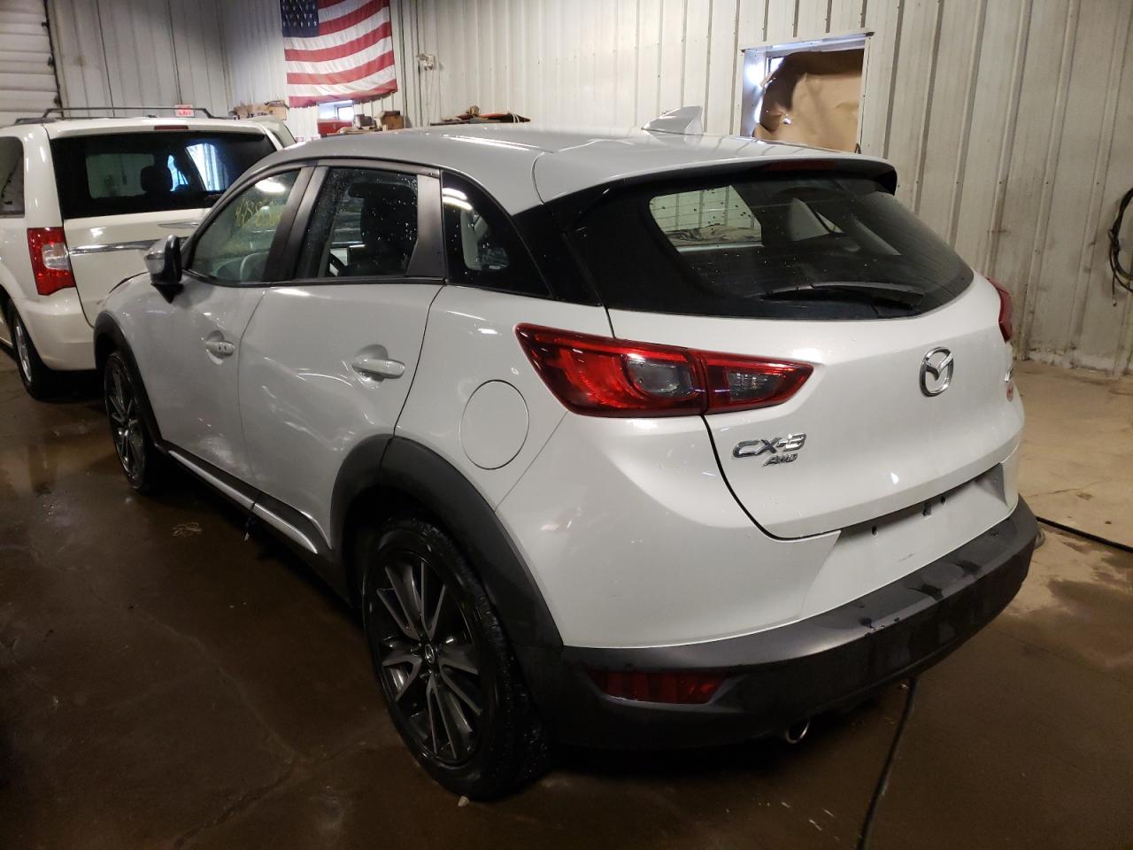 Photo 3 from auction – 2016 MAZDA CX-3 GRAND with VIN JM1DKBD77G0121441