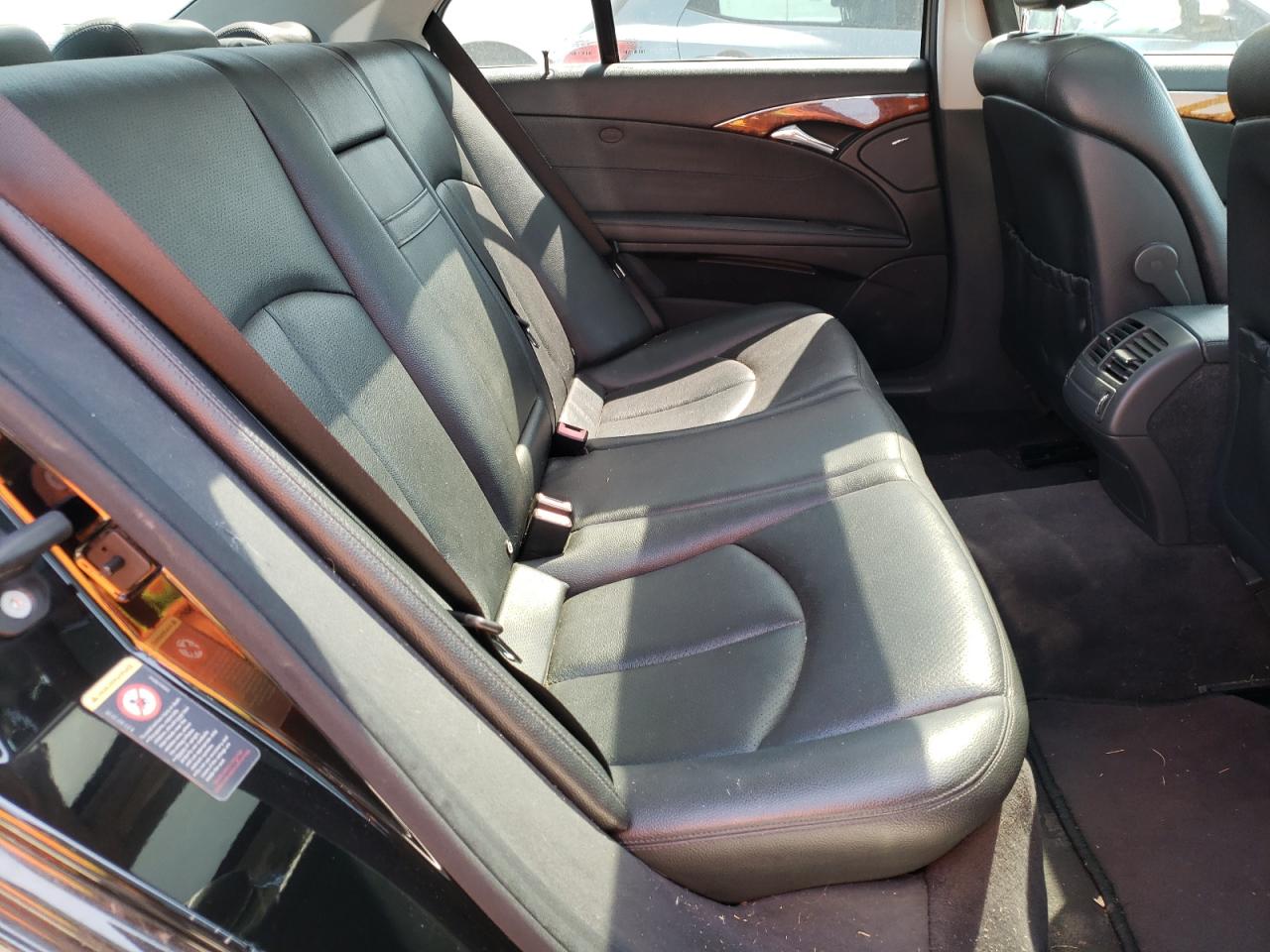 Photo 6 from auction – 2006 MERCEDES-BENZ E 350 with VIN WDBUF56J46A873412