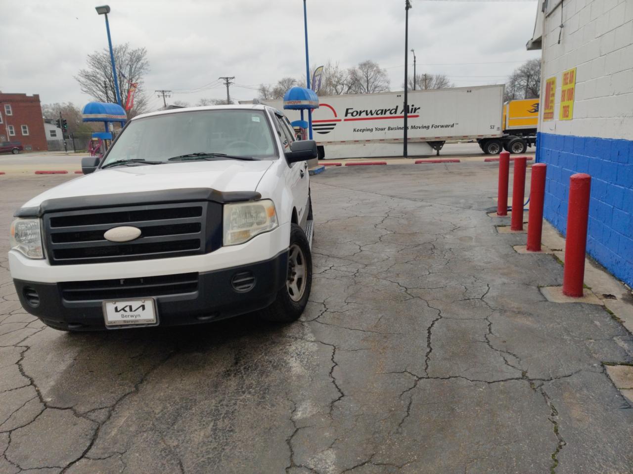 Photo 2 from auction – 2007 FORD EXPEDITION with VIN 1FMFU16577LA92445