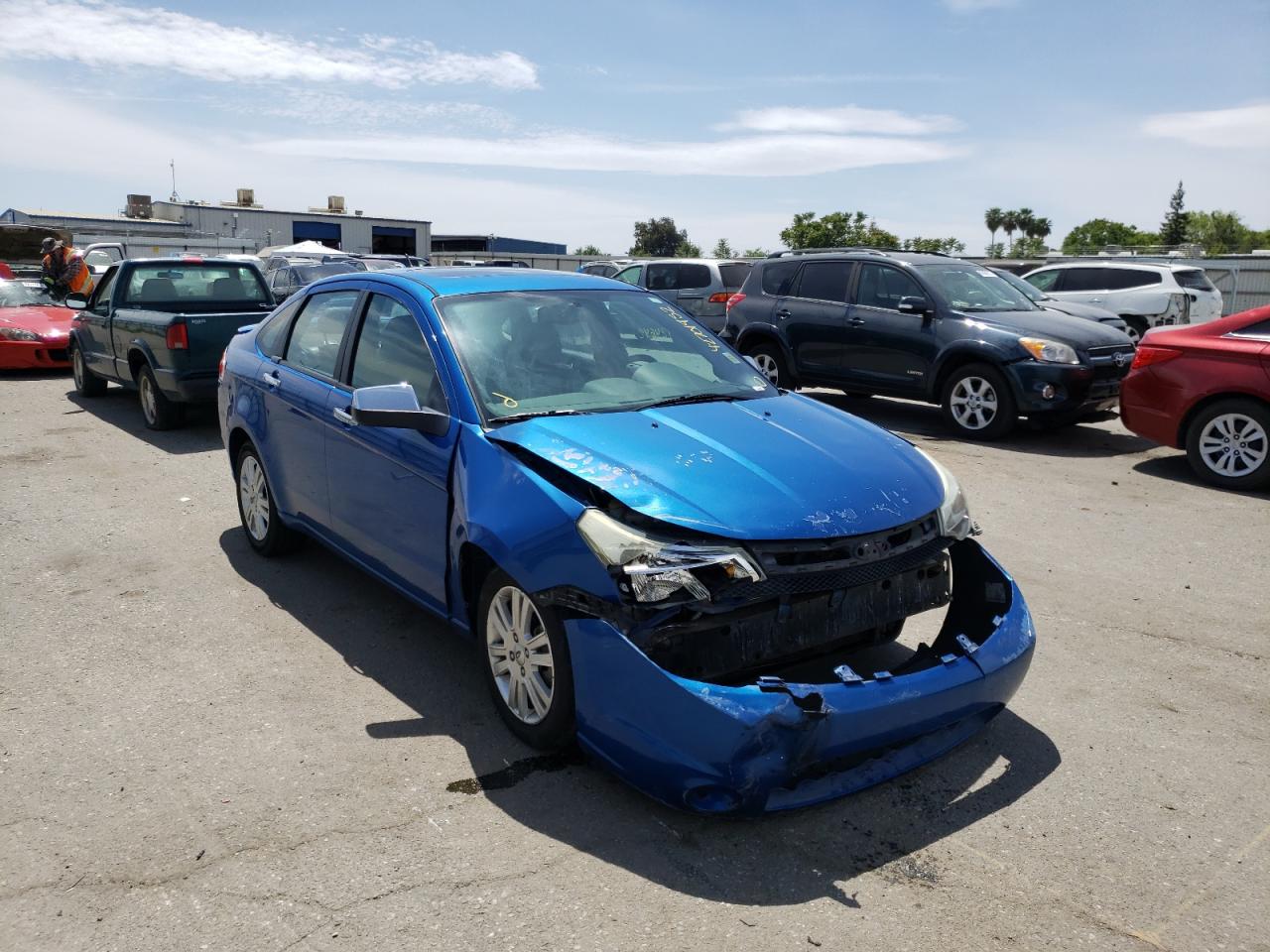 FORD FOCUS SEL 2010 with VIN 1FAHP3HN4AW256727 - Photo from auction