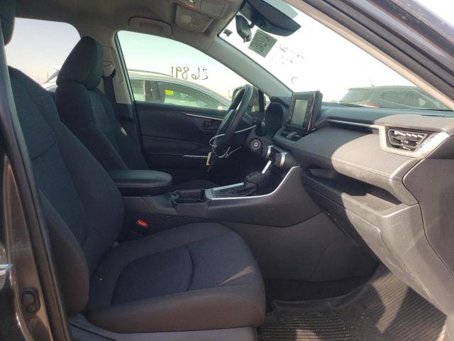 Photo 5 from auction – 2019 TOYOTA RAV4 LE with VIN JTMF1RFVXKD041083