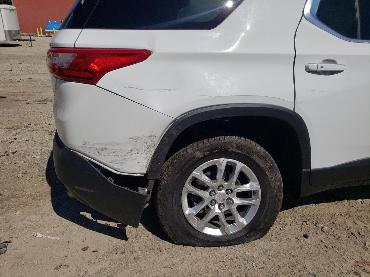 Photo 9 from auction – 2019 CHEVROLET TRAVERSE L with VIN 1GNERFKW5KJ124110
