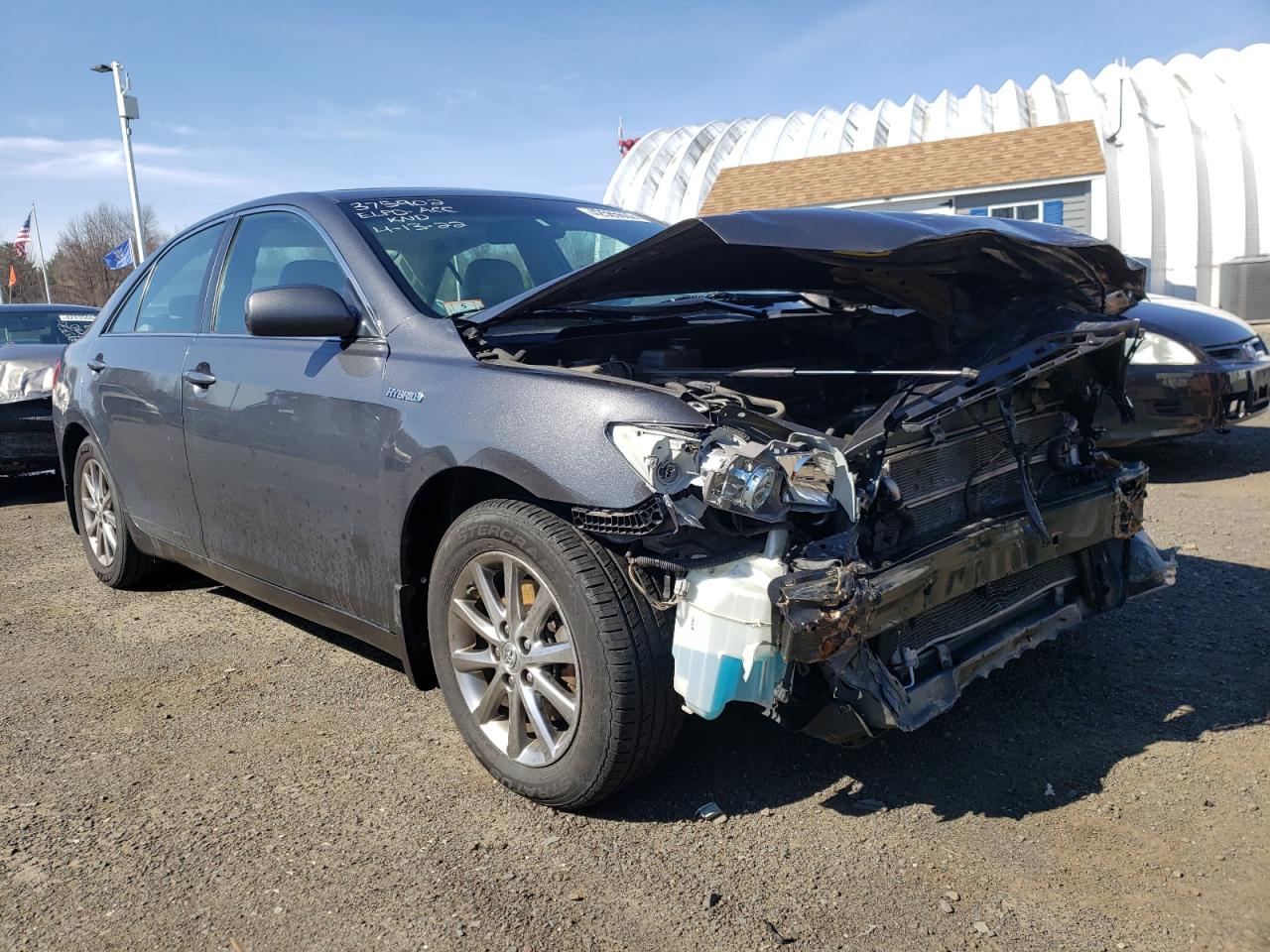 Photo 1 from auction – 2011 TOYOTA CAMRY HYBR with VIN 4T1BB3EK7BU137698
