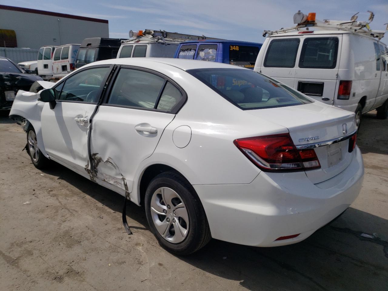 Photo 3 from auction – 2014 HONDA CIVIC LX with VIN 19XFB2F5XEE019849