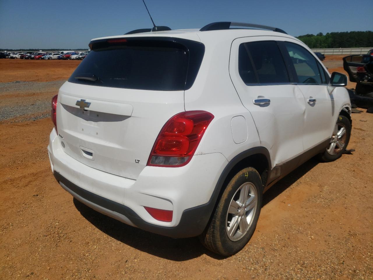 Photo 4 from auction – 2017 CHEVROLET TRAX 1LT with VIN 3GNCJLSB1HL227259