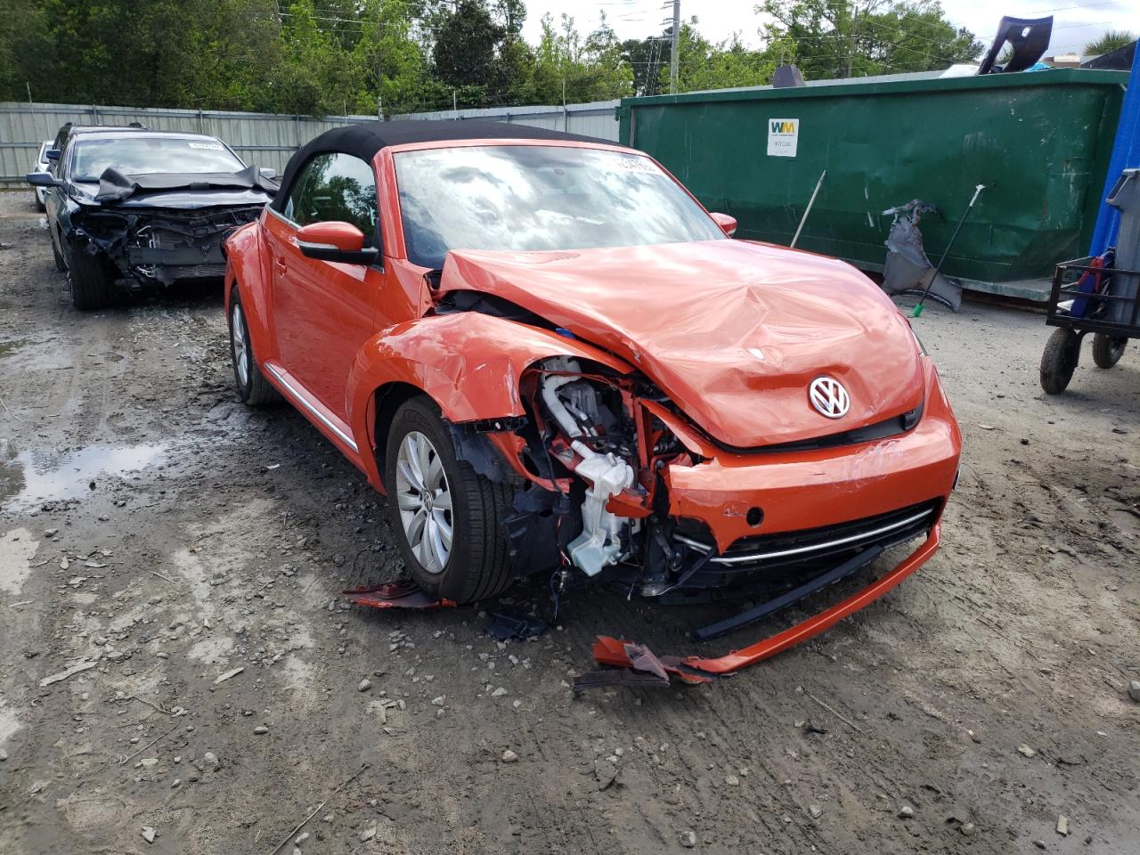 Photo 9 from auction – 2018 VOLKSWAGEN BEETLE S with VIN 3VW5DAAT8JM517812