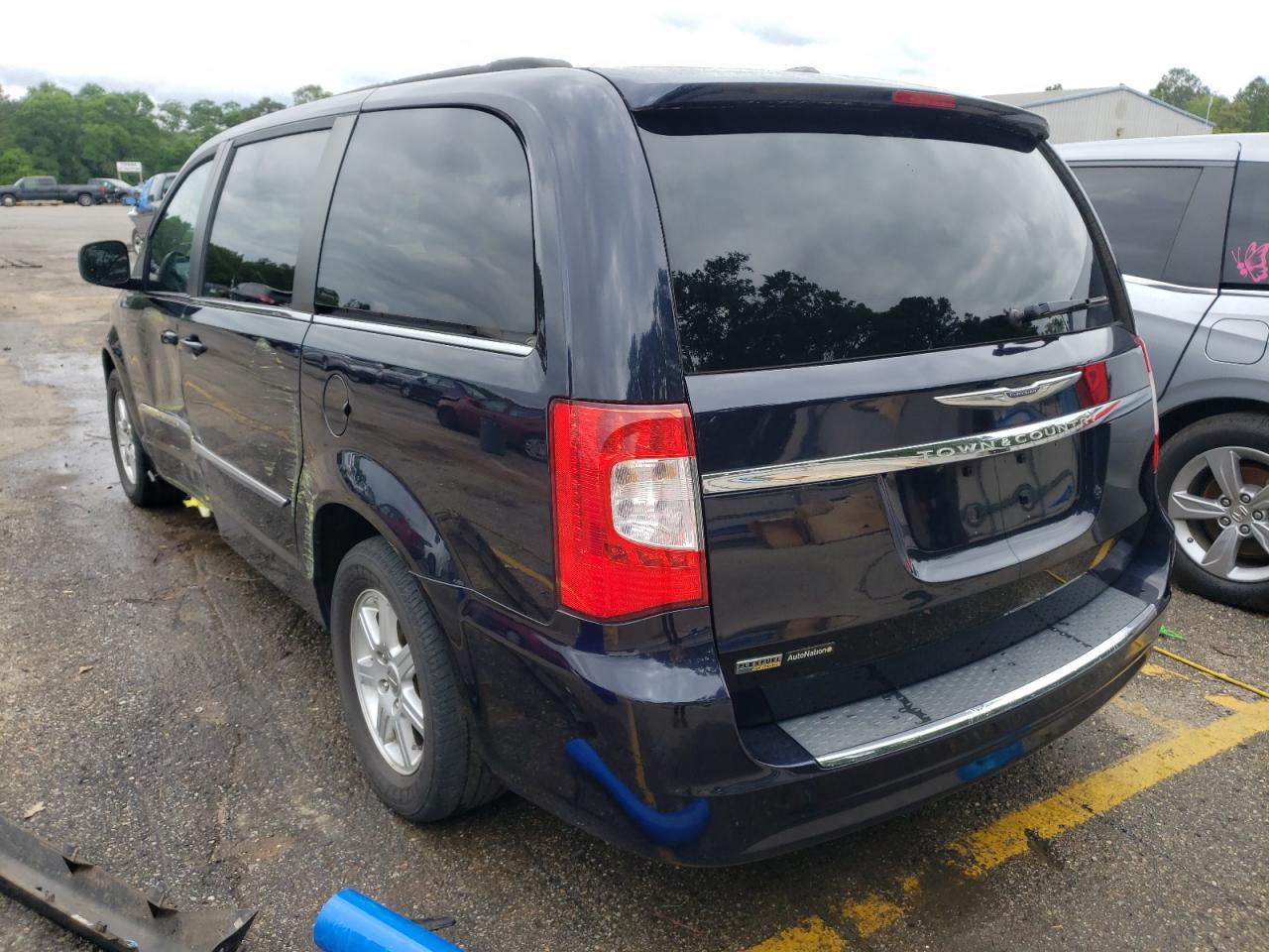 Photo 3 from auction – 2011 CHRYSLER TOWN & COU with VIN 2A4RR5DGXBR641404