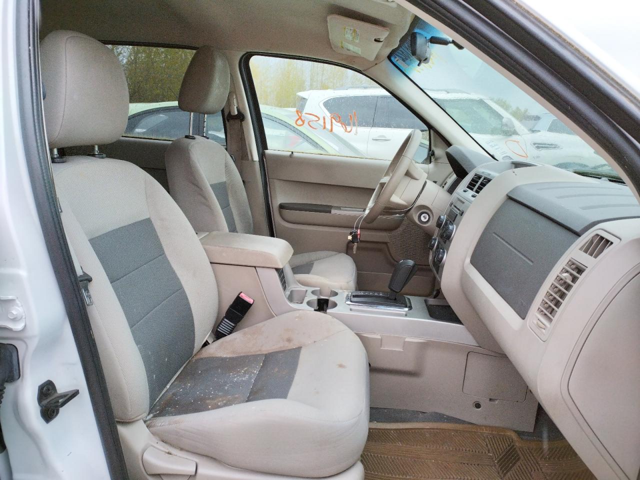 Photo 5 from auction – 2008 FORD ESCAPE XLT with VIN 1FMCU93188KB93634
