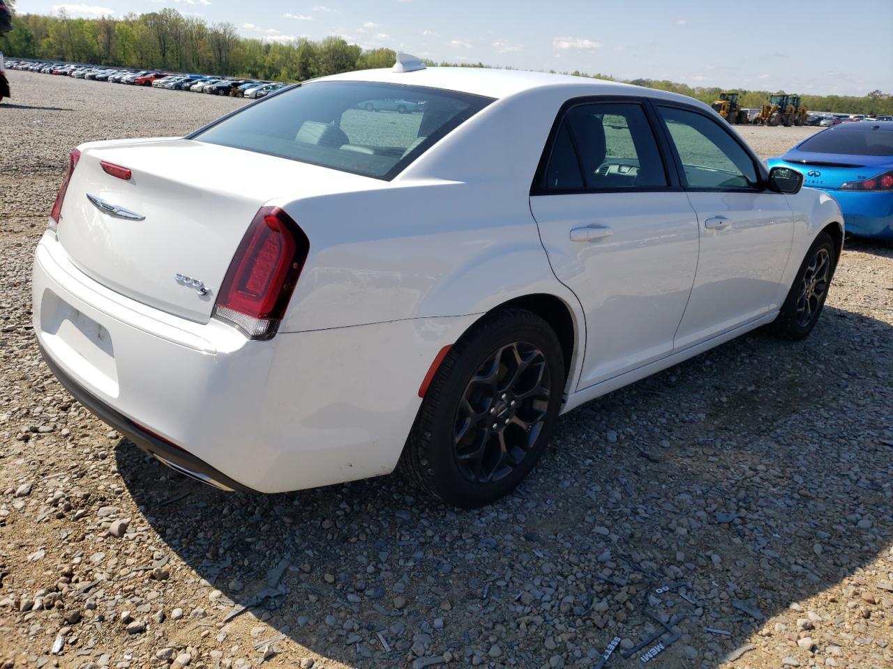 Photo 4 from auction – 2020 CHRYSLER 300 S with VIN 2C3CCAGG2LH141976