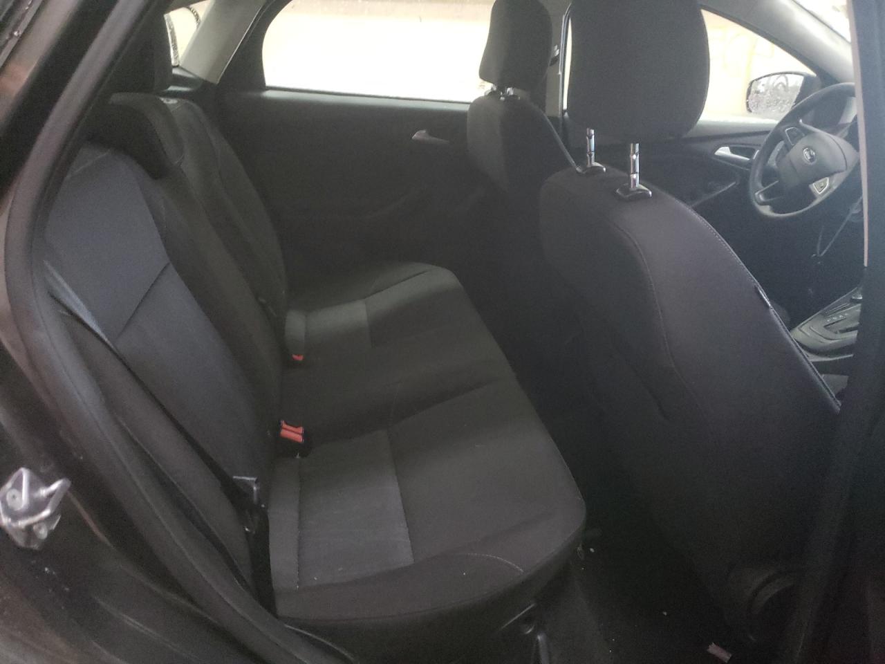Photo 6 from auction – 2015 FORD FOCUS SE with VIN 1FADP3F26FL301909