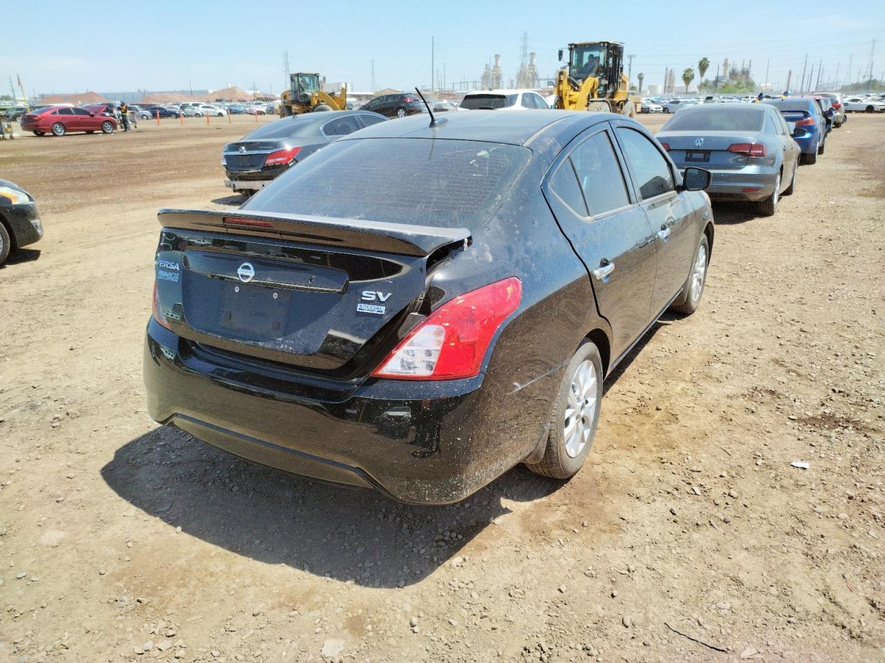 Photo 4 from auction – 2017 NISSAN VERSA S with VIN 3N1CN7AP1HL802819