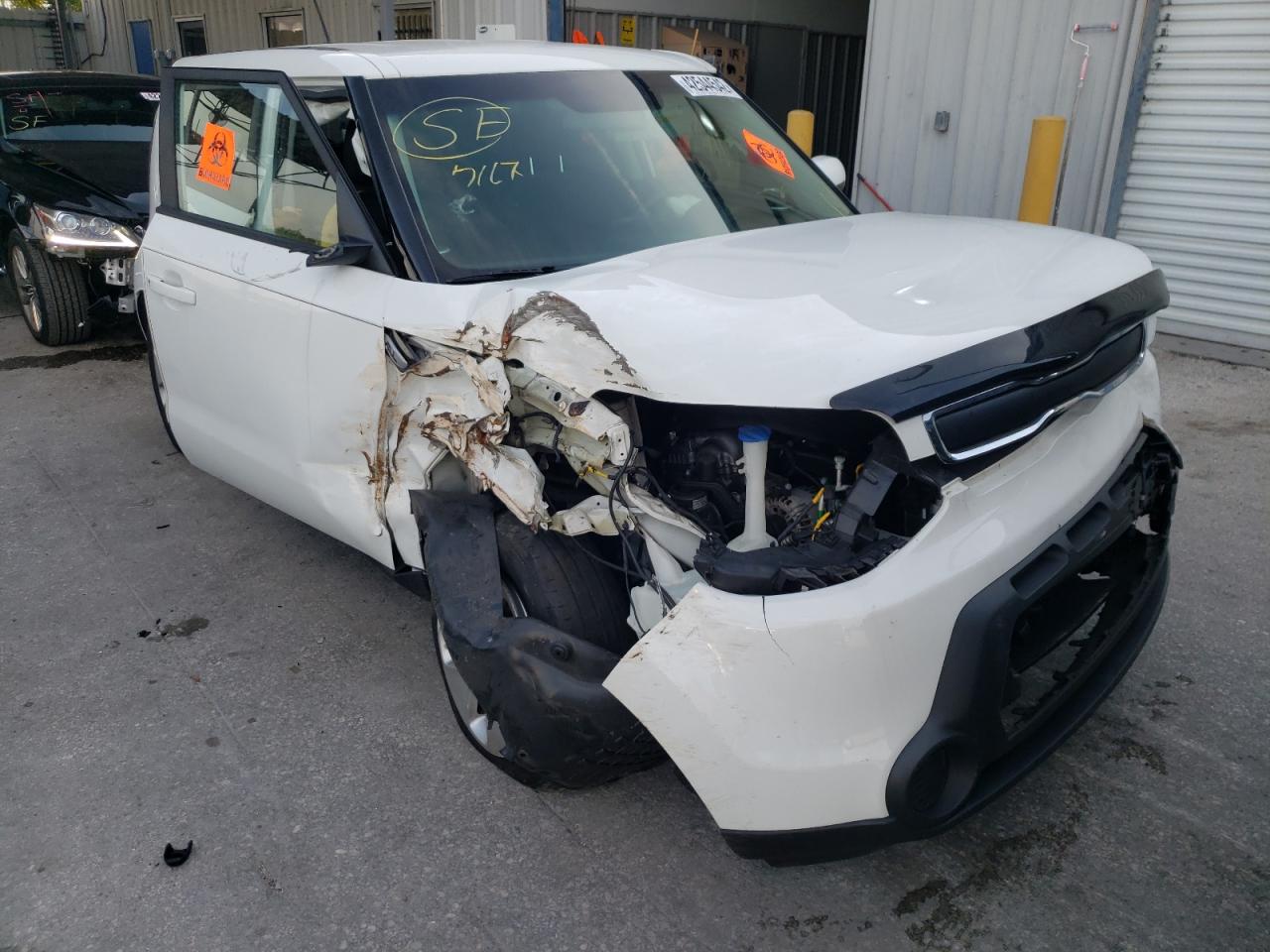 KIA SOUL 2016 with VIN KNDJN2A26G7379749 - Photo from auction