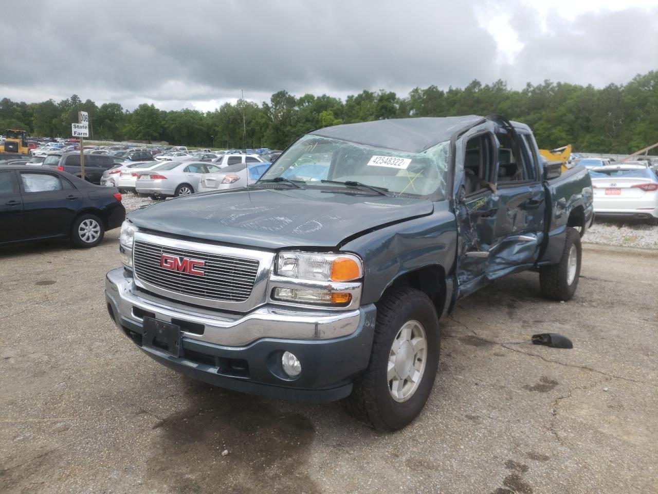 Photo 2 from auction – 2006 GMC NEW SIERRA with VIN 2GTEK13T561138884
