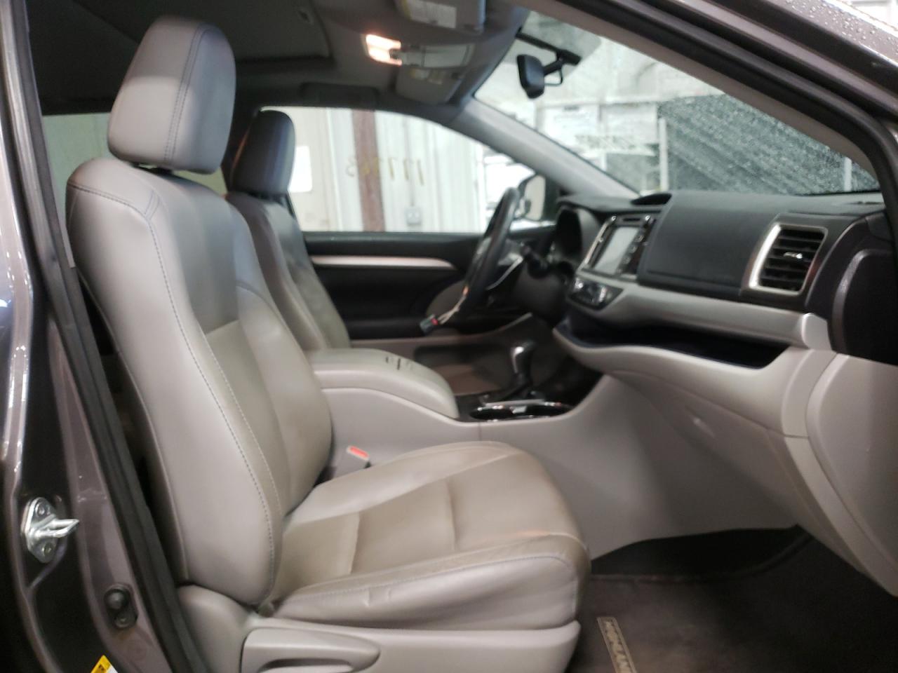 Photo 5 from auction – 2015 TOYOTA HIGHLANDER with VIN 5TDKKRFH5FS118930