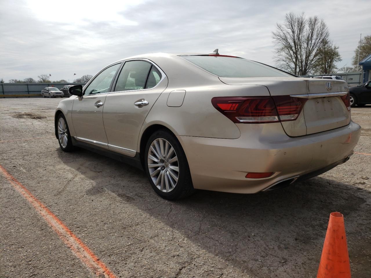 Photo 3 from auction – 2013 LEXUS LS 460 with VIN JTHBL5EF9D5119523