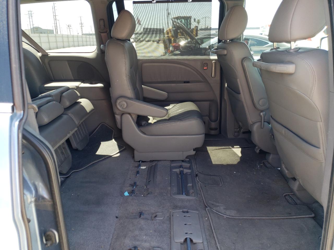 Photo 6 from auction – 2010 HONDA ODYSSEY EX with VIN 5FNRL3H66AB080643