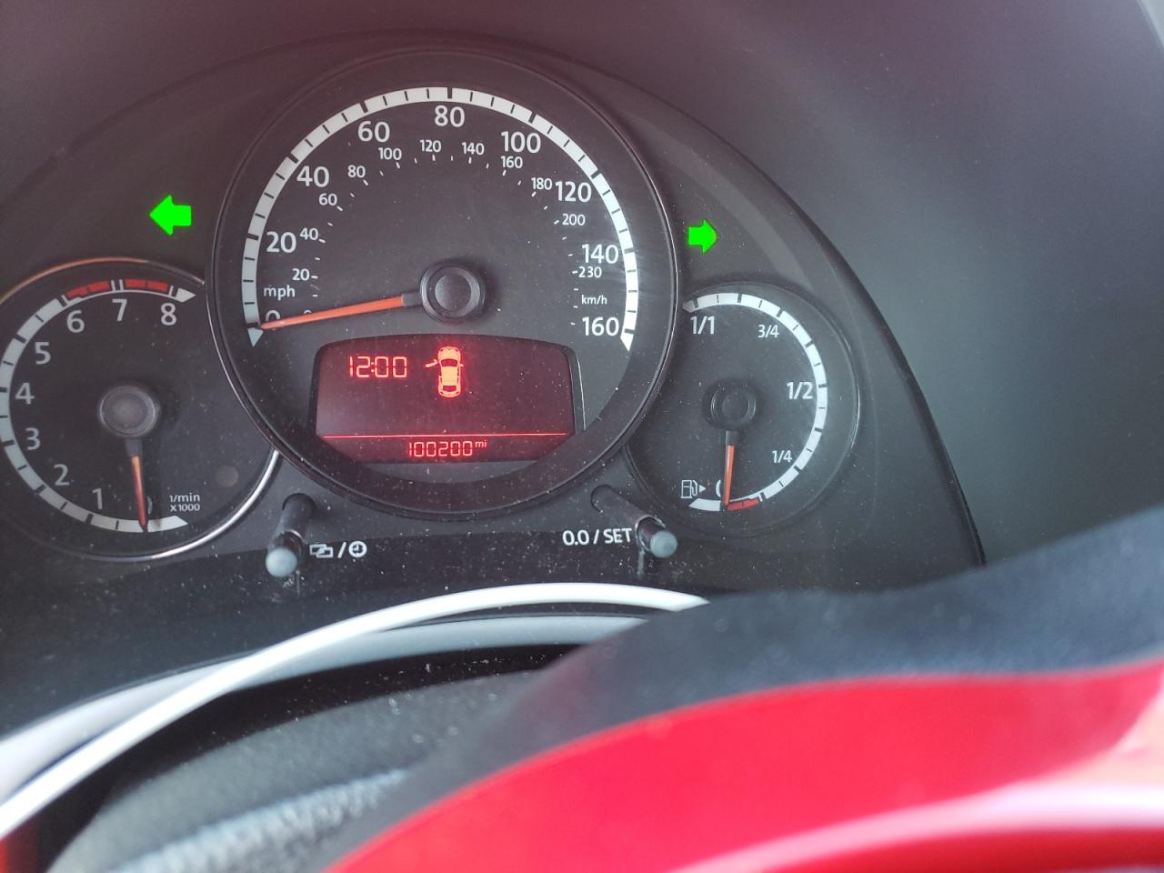 Photo 8 from auction – 2013 VOLKSWAGEN BEETLE with VIN 3VW5P7AT6DM820408