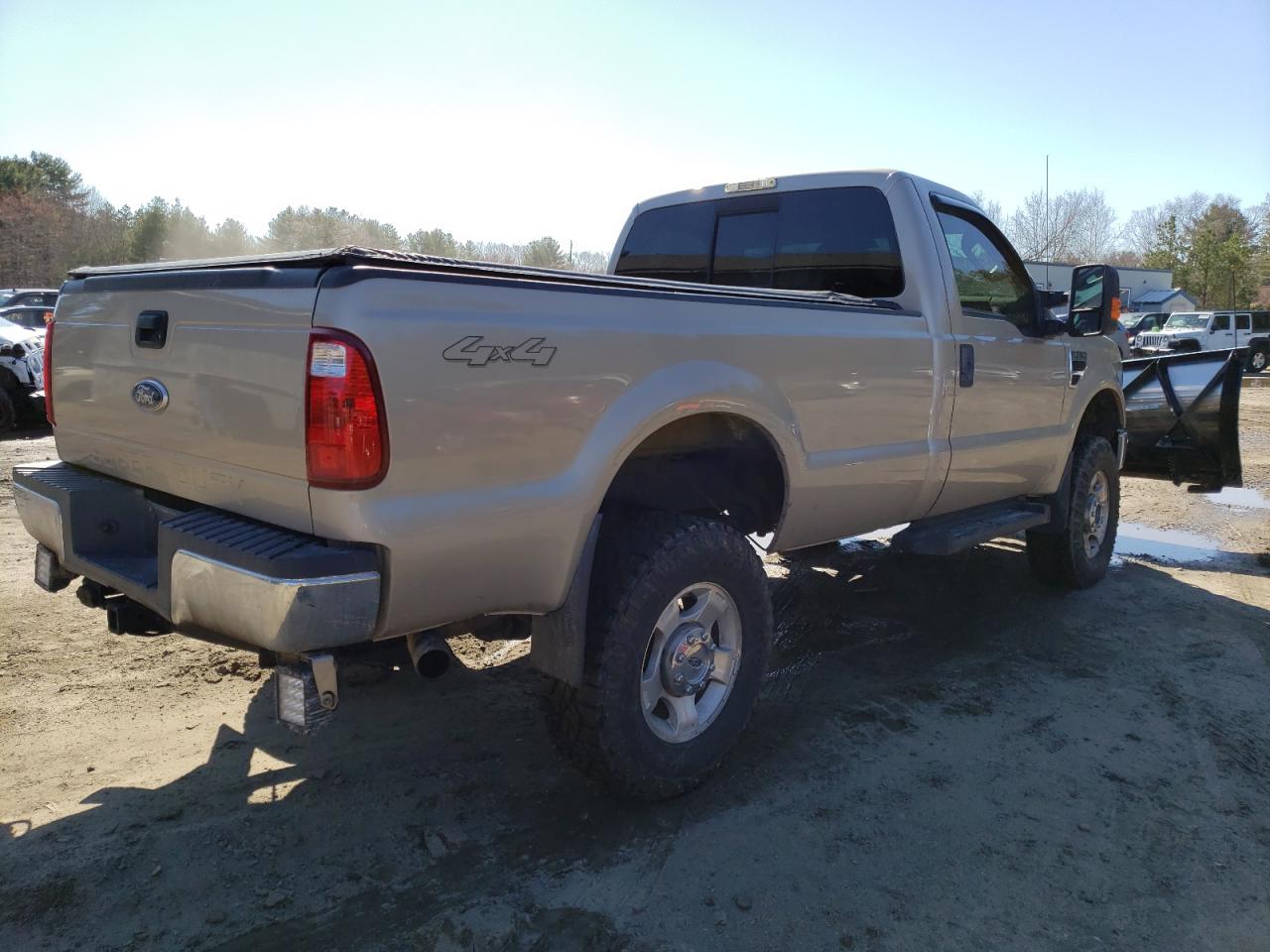 Photo 4 from auction – 2010 FORD F250 SUPER with VIN 1FTNF2B56AEB35075