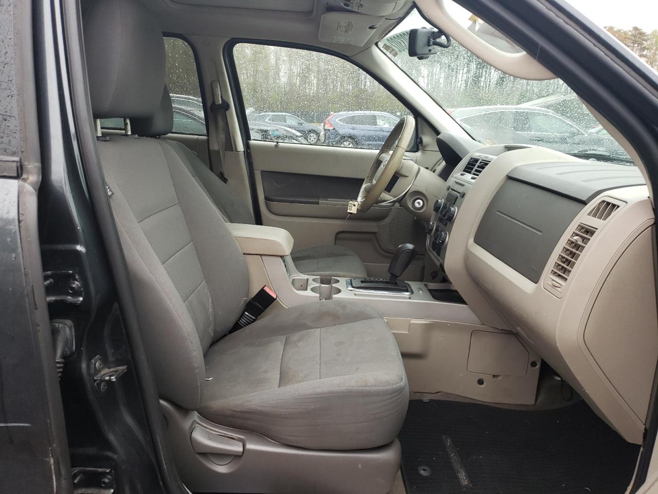 Photo 5 from auction – 2009 FORD ESCAPE XLT with VIN 1FMCU03759KA21434
